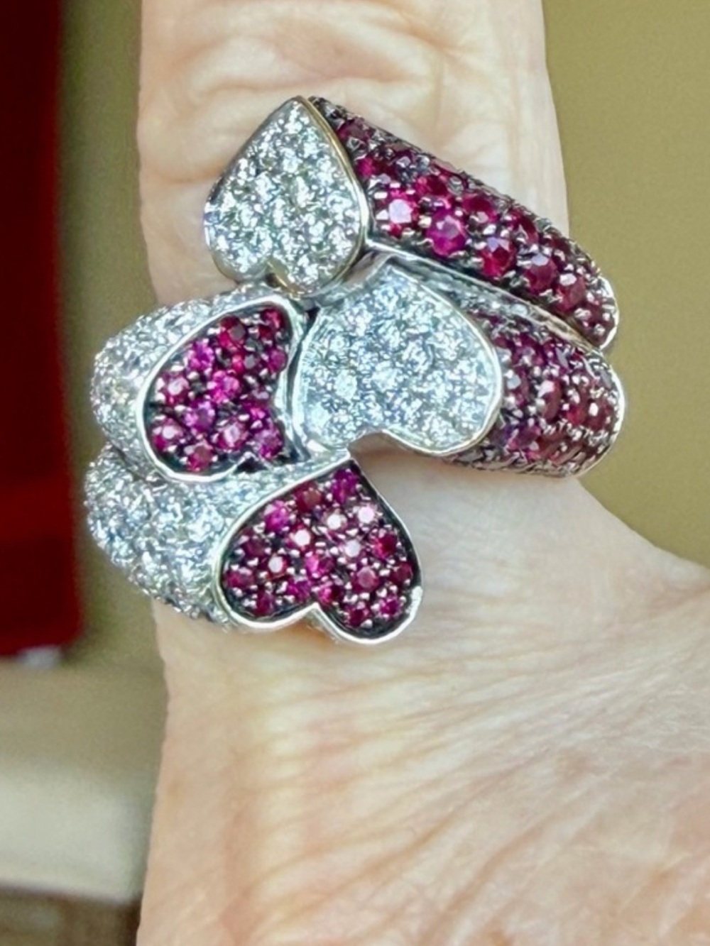 18 karat gold 1.9 carat Ruby 1.5 Diamond Ring